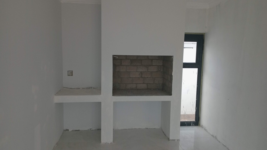 5 Bedroom Property for Sale in Sandown Western Cape